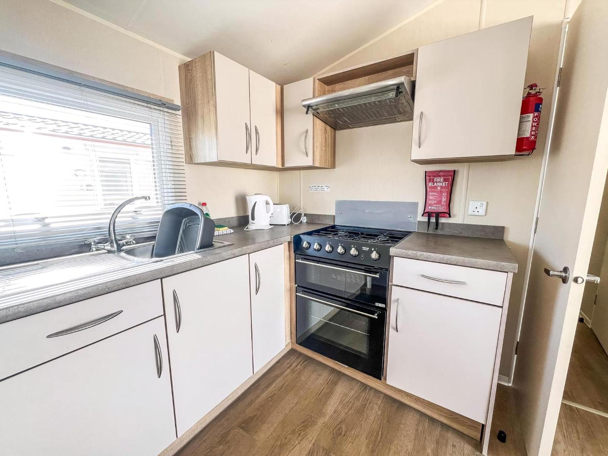 Great Caravan For Hire By The Beach In Norfolk, By Hunstanton Beach Ref 13005L Exterior foto